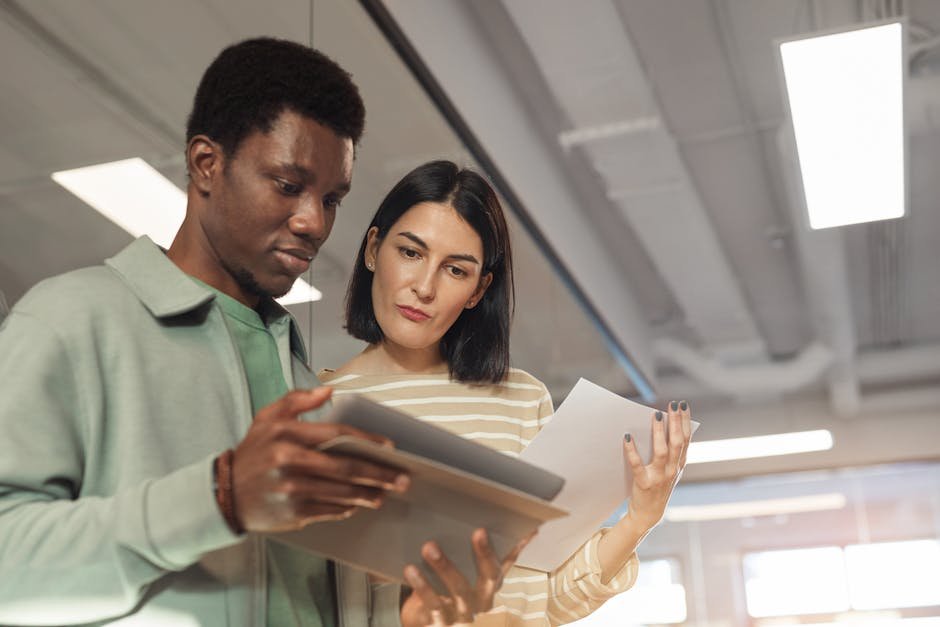 Facilitator leading a DISC training workshop